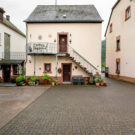 Eulennest 1 * Minheim